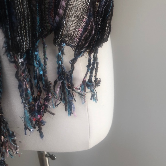 Colorful scarf - Picture 3 of 3